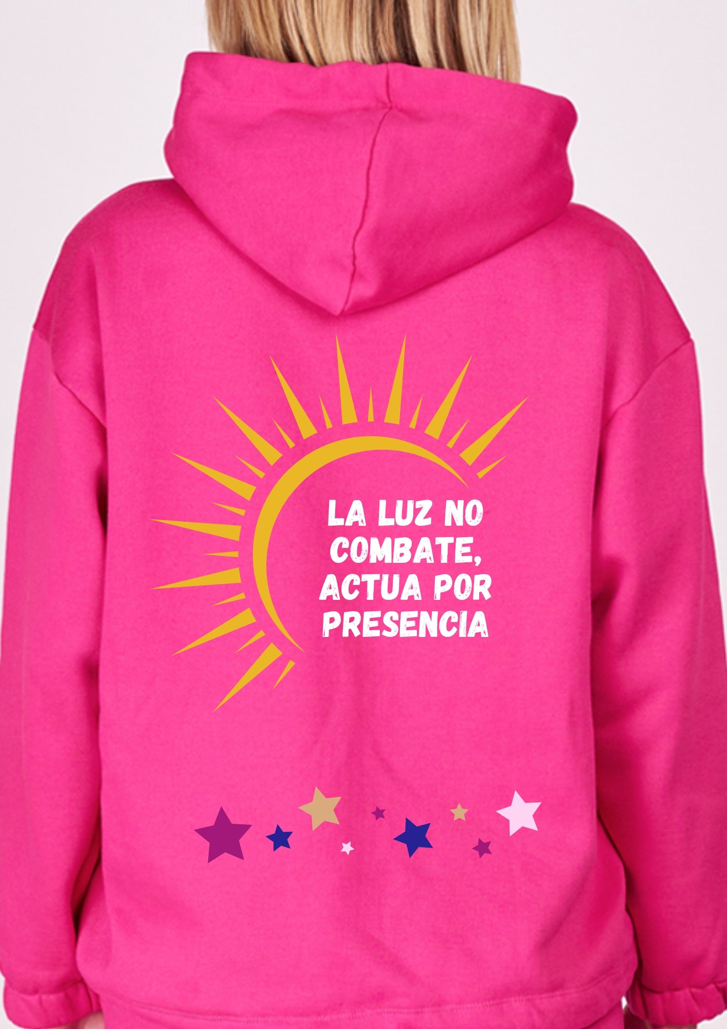 Polerón "La luz no combate, actúa por presencia"